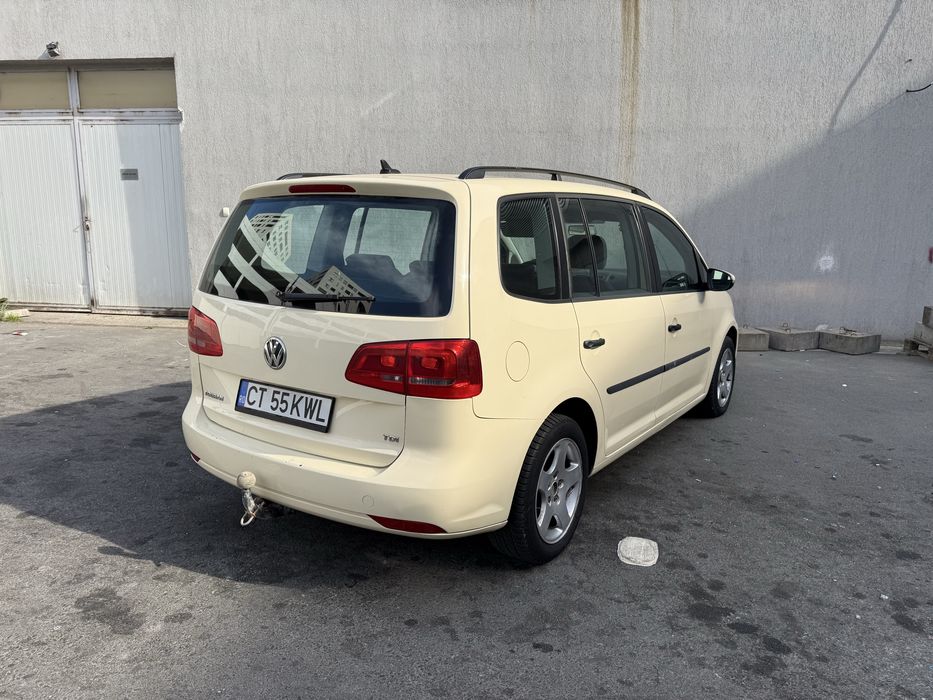 VOLKSWAGEN Touran 2014 — imagine 4