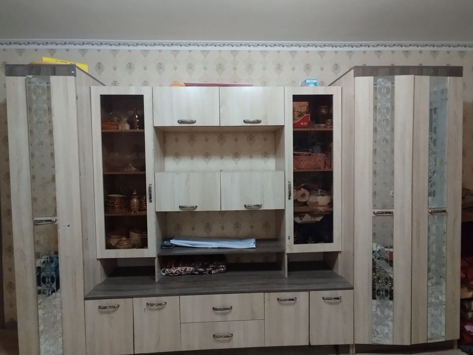 Стенка гостинная