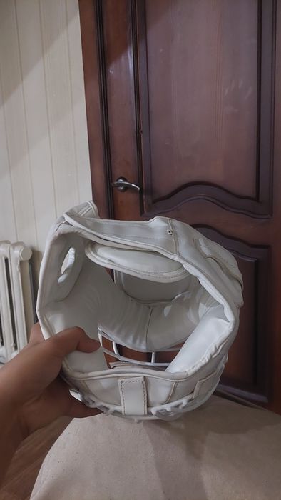 Продаю шлем в отличном состояние