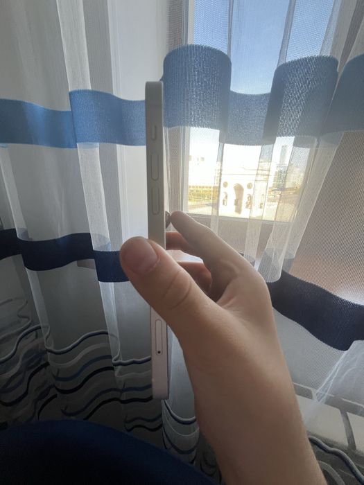 Айфон 12 б/у …..