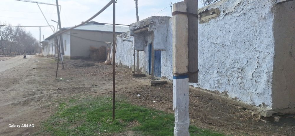 Kogon tuman. Beklar MFY. Katta masjit qishlog'ida hovli joyi sotiladi.