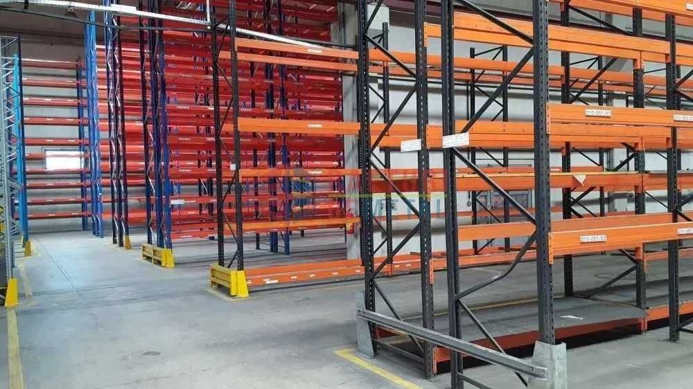 Rafturi second-hand pentru depozitare