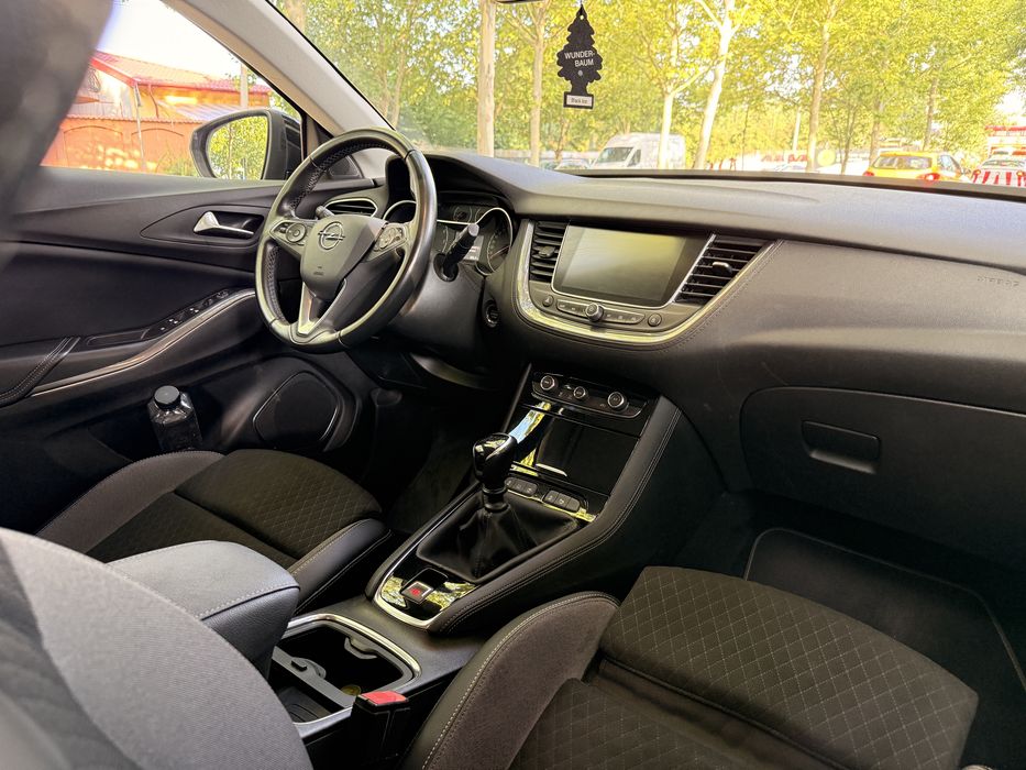 Opel Grandland x 1.2 130CP