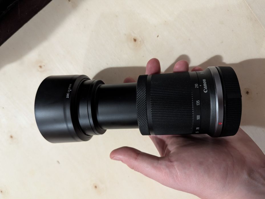 Lentila Canon RF-S 55-210mm f5-7.1 IS STM
