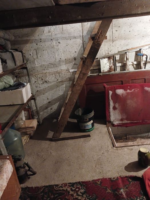 Продам гараж трехуровневый