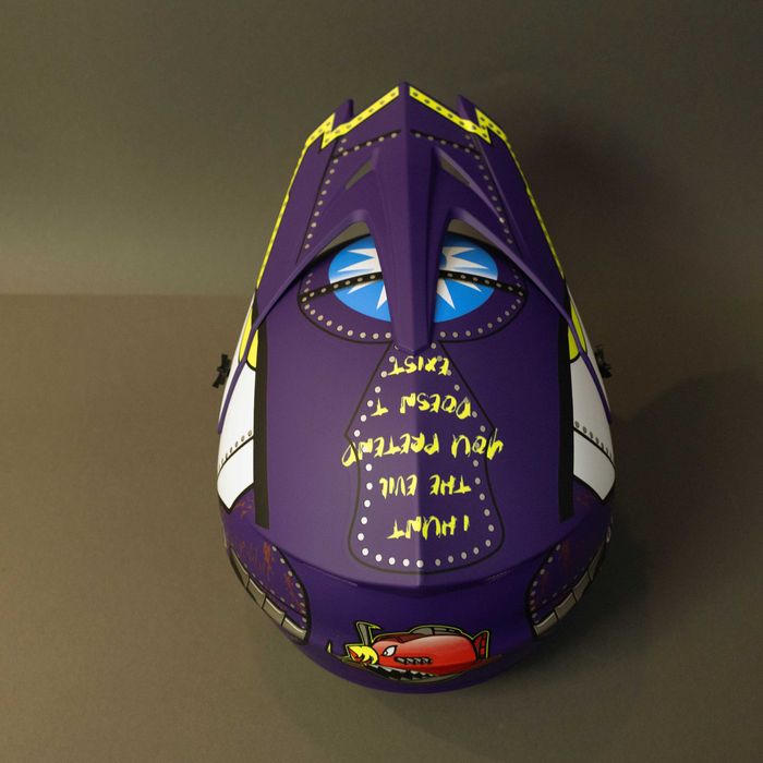 Каска с очила за ел. тротинетка , велосипед , мотокрос