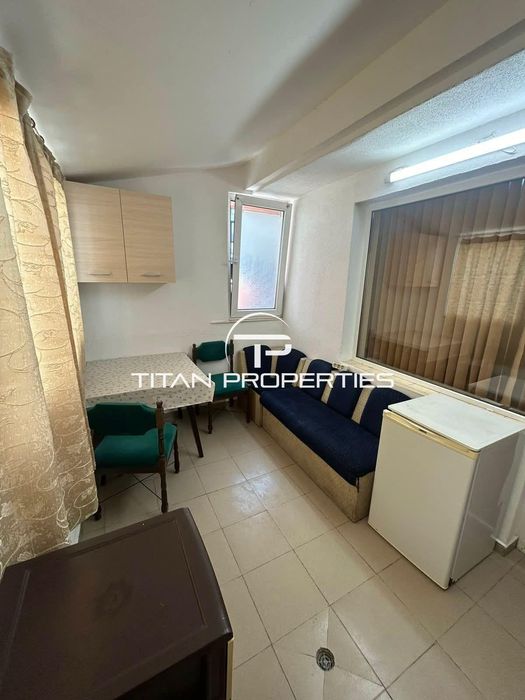 Дава се под наем Едностаен апартамент в Варна, Левски - 25 кв.м за 328.95 € - Снимка #1