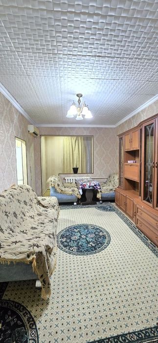 Чиланзар 10 квартал 2 комнатная 58500