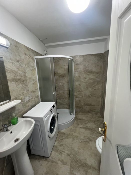 Garsoniera de inchiriat pe termen lung- vis a vis de Tomis Plus