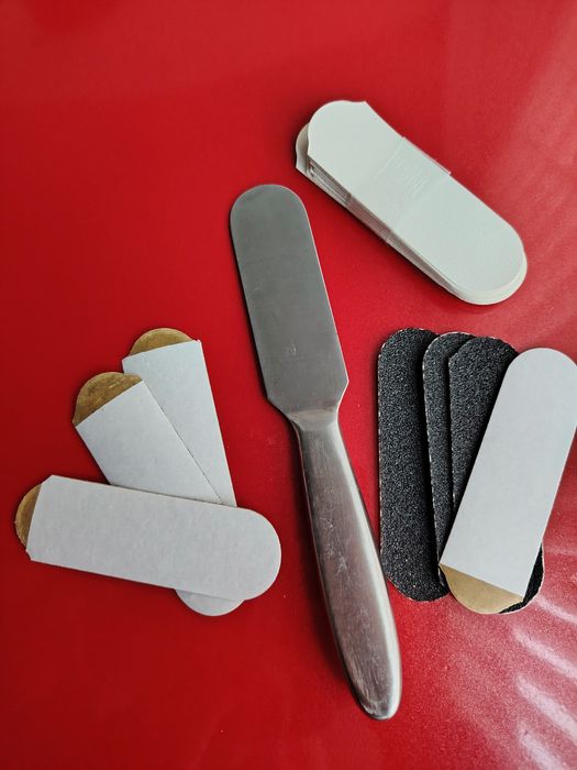 Пила за педикюр с самозалепващи се ленти