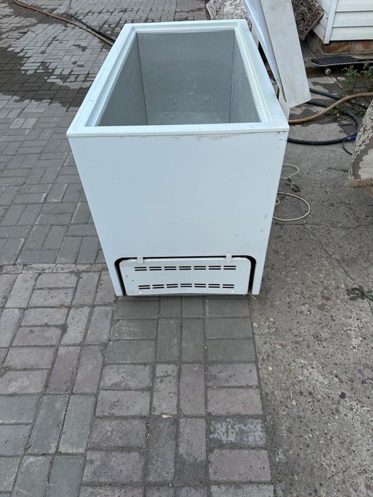 Морозильный ларь Бирюса 355 л / морозильник