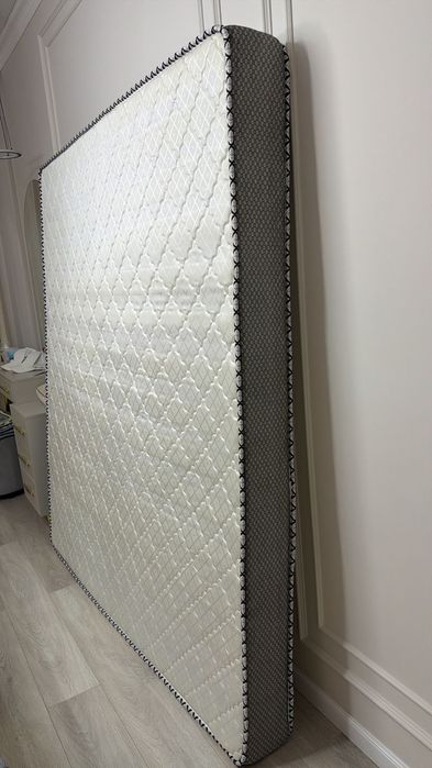 Продам Матрас 1.8х2м