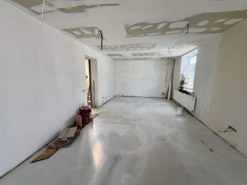 Renovări Constanța – zugrav, glet, rigips, finisaje, gresie, parchet