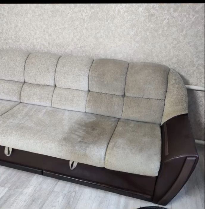 Химчистка диванов.