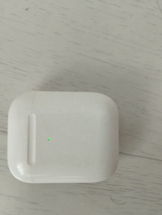 Наушники Airpods