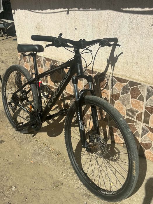 Kross Hexagon 29” – 24 viteze, frâne pe disc, stare foarte bună