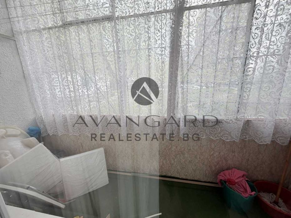 Продава се Двустаен апартамент в Пловдив, Кършияка - 64 кв.м за 1187 €/кв.м - Снимка #12