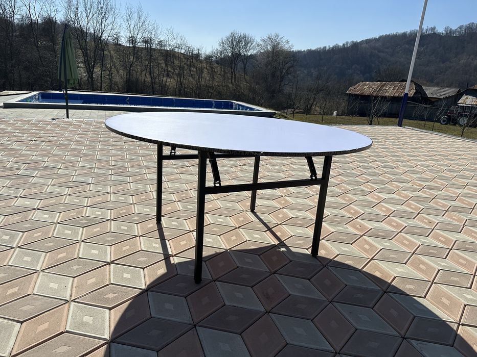 Masa 150 diametru +fata de masa