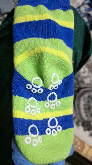 Детские носочки.