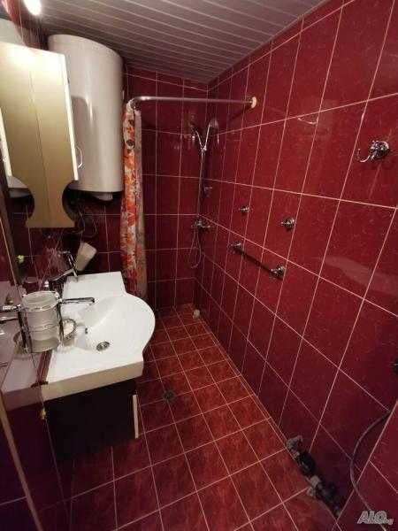 Апартамент с три спални в центъра на гр. Бургас!