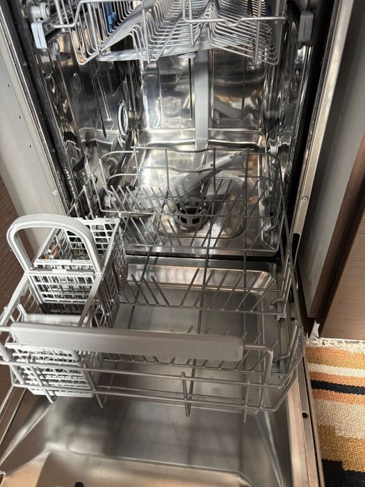 Masina de spalat vase whirpool perfect functionala