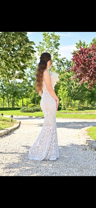 Официална/Бална рокля с пера