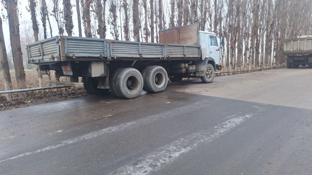 Kamaz 53212 sotiladi