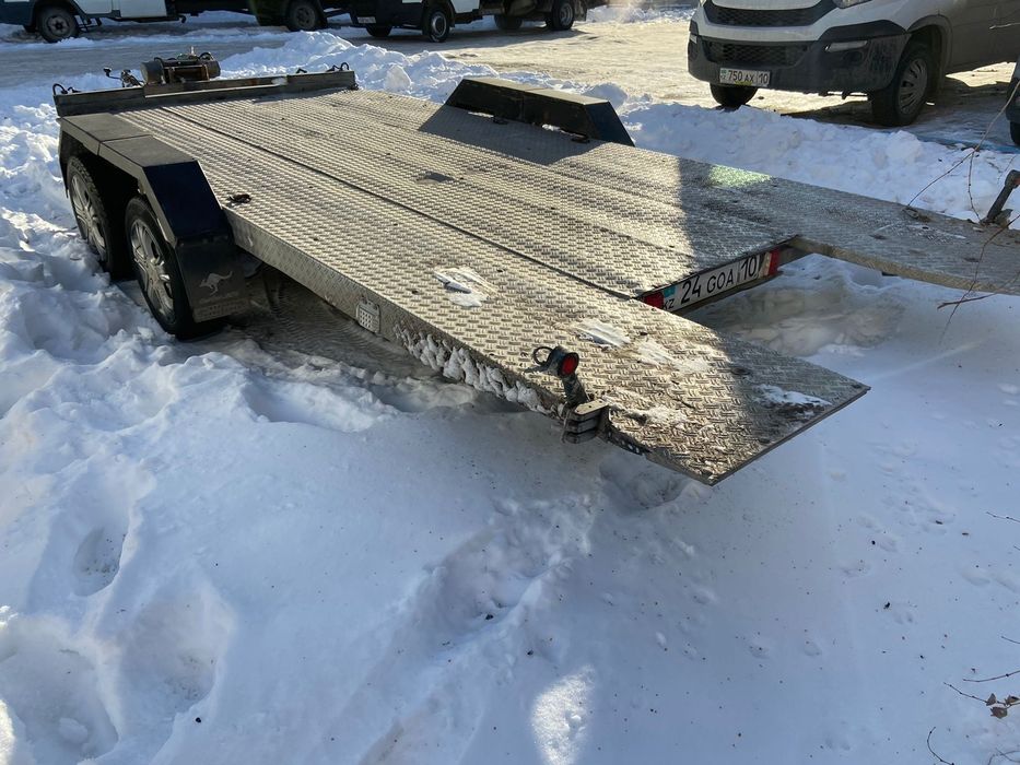 Прицеп-лафет для перевозки авто