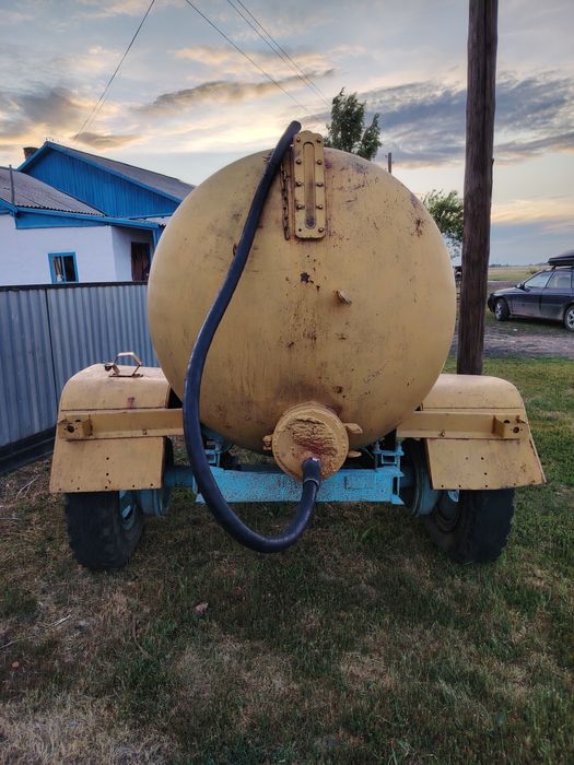 Продам бочку прицепнои