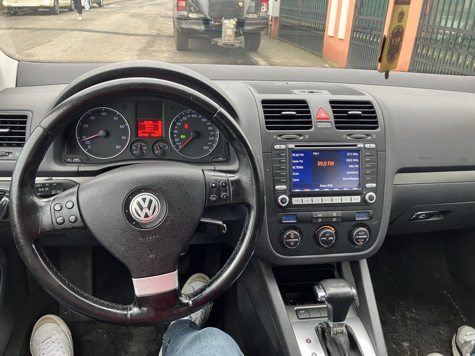 Golf 5 1.6mpi.