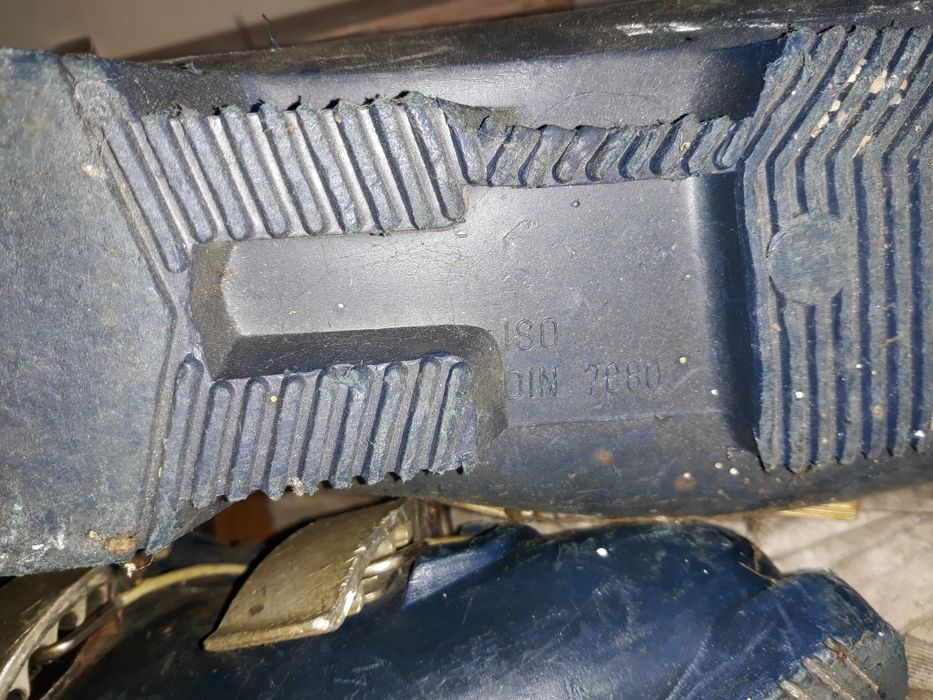 Ски обувки Alpina