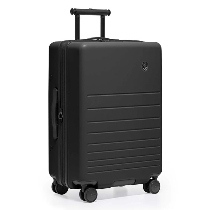 Чемодан американского бренда Traveler’s Choice