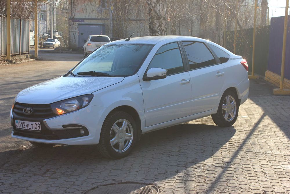 Lada Granta 2023 года