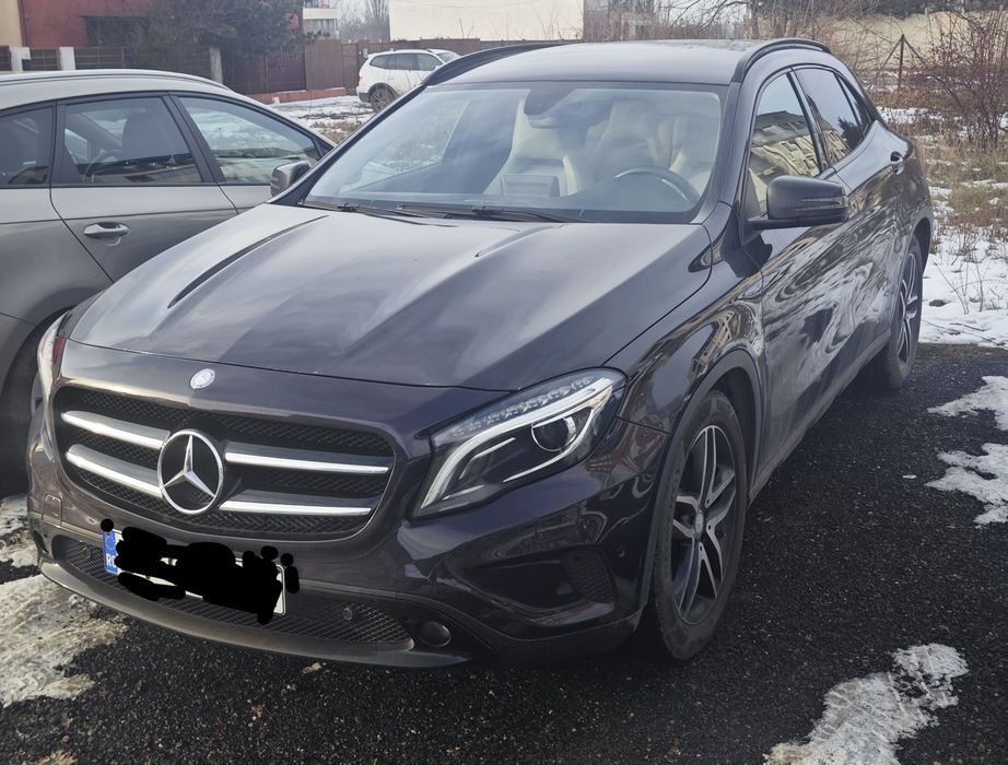 Mercedes Benz GLA 4Matic 2016