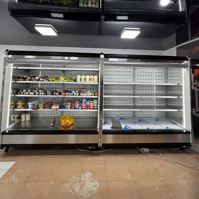 Витрина горка шкаф холодильник