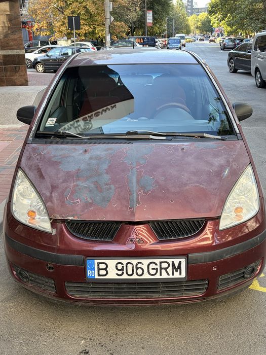 MITSUBISHI Colt