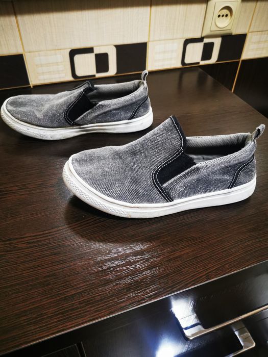 Продам детскую обувь для мальчика