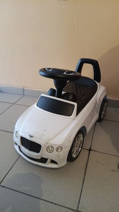 Детские игрушки и машинки