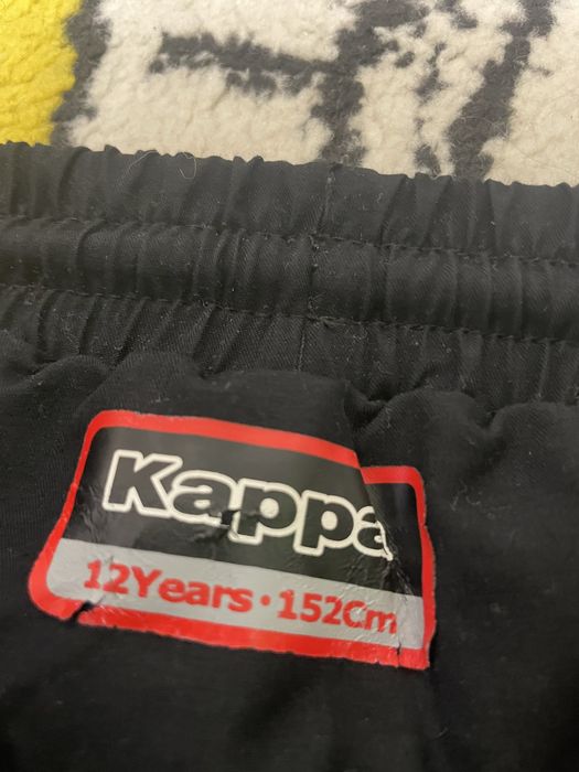 Pantaloni Kappa negri in stare excelenta 12 ani