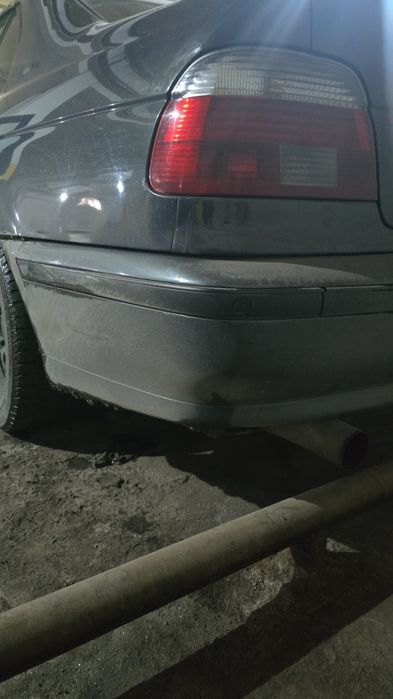 Заднии бампер е39