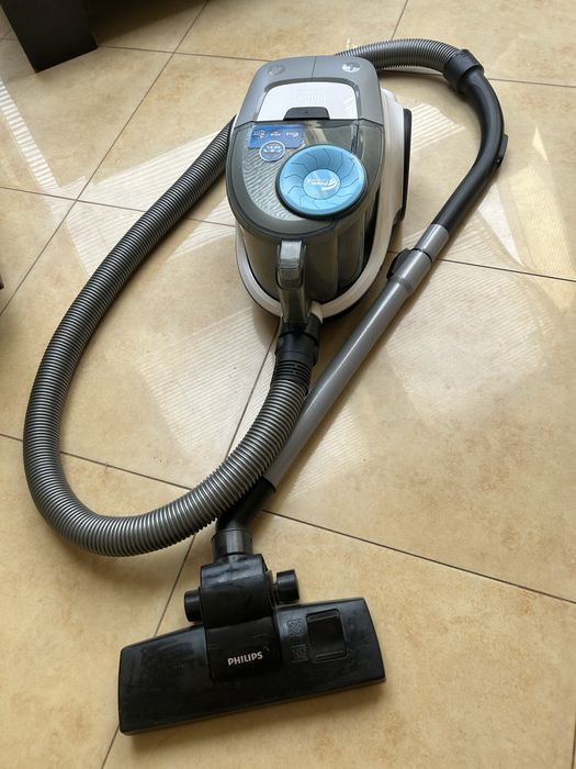Прахосмукачка на Philips 2000!