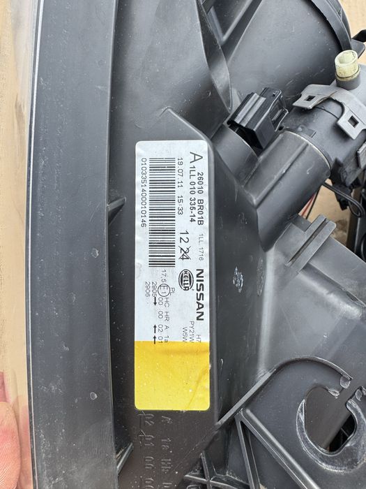 FAR NISSAN QASHQAI dr/st an 2007-2012 stare impecabila!