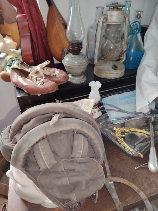 Кукла мандолина верстак лампа самовар