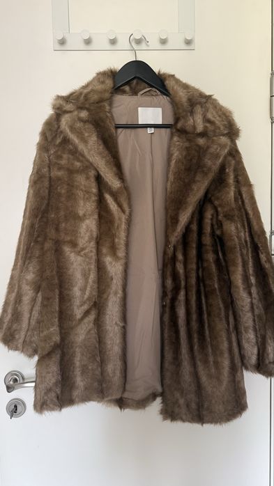 Пухкаво палто H&M