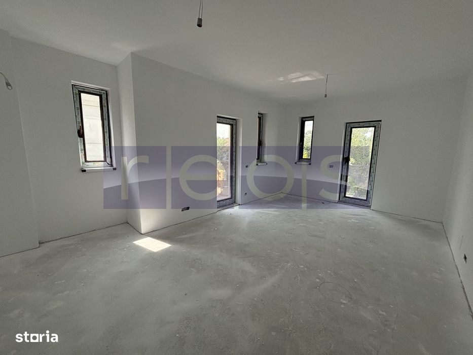 Apartament 3 Camere | Bloc Nou | 18Mp Balcon