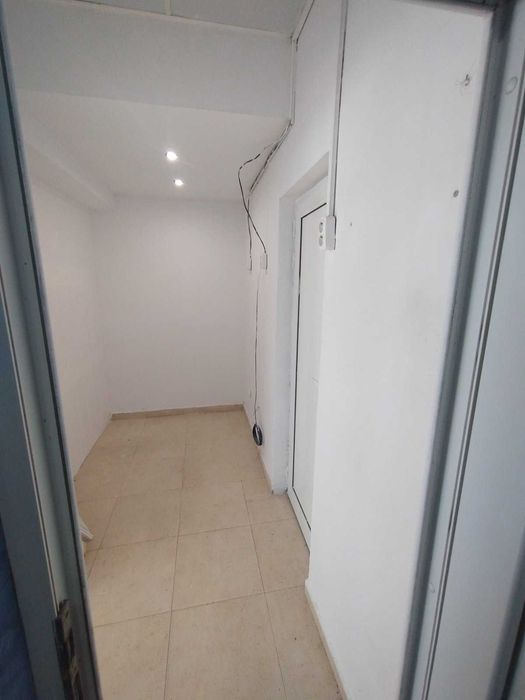 Продава Офис гр.Перник кв.Мошино нов отличен 40500 евро - снимка 9