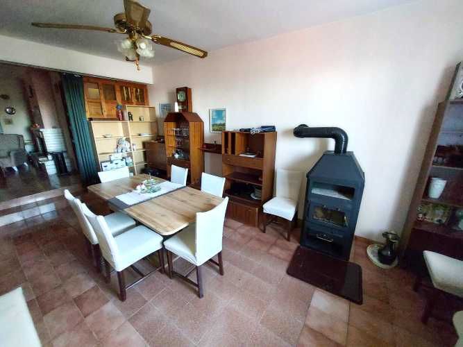 Продава се Къща в с. Момино, Област Търговище - 265 кв.м за 524 €/кв.м - Снимка #3