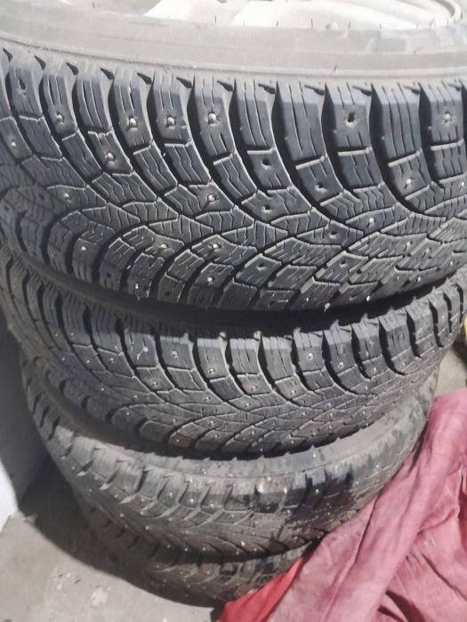 Продам шины 205/65/R16