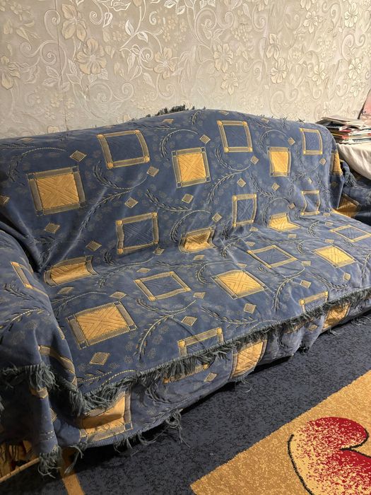 Продам дивандек(на 1 диван и 2 кресла)