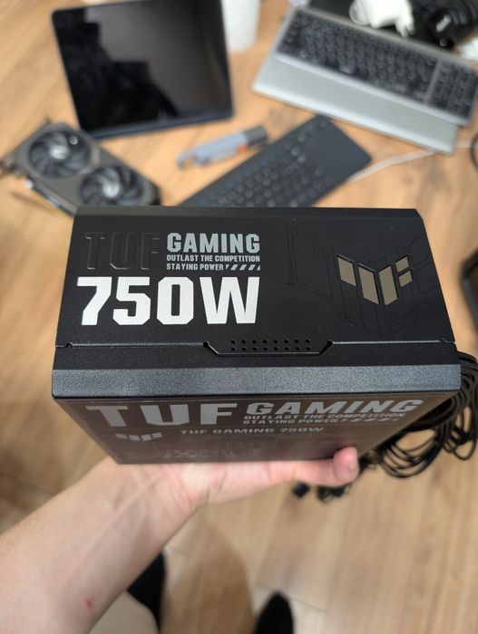 Блок питания Asus TUF 750w 80+ gold
